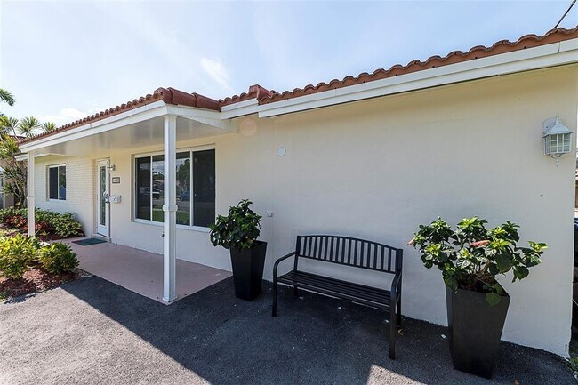 Building Photo - 1162 Hayes St