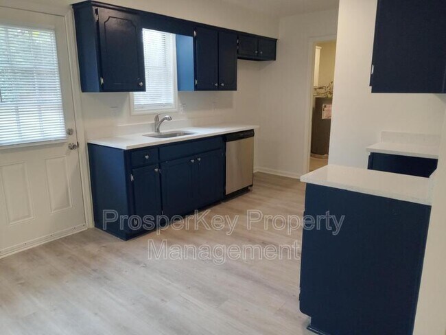 Building Photo - 9 Hidden Valley Ct