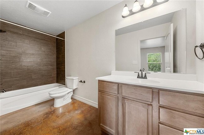 Building Photo - 2807 Terrace Dr