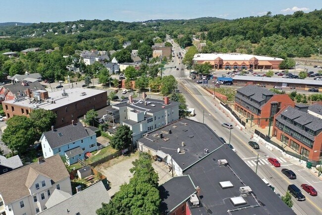 Building Photo - 103 Trapelo Rd