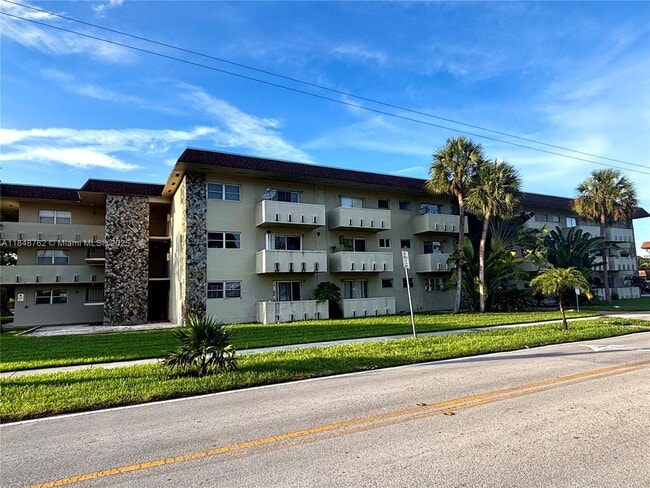 Primary Photo - 7505 SW 82nd St
