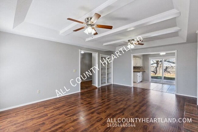 Building Photo - 2325 Cypress Ct