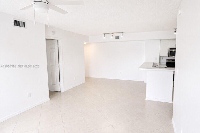 Building Photo - 2600 S University Dr