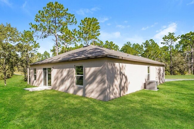 Building Photo - 2660 W Bravura Dr