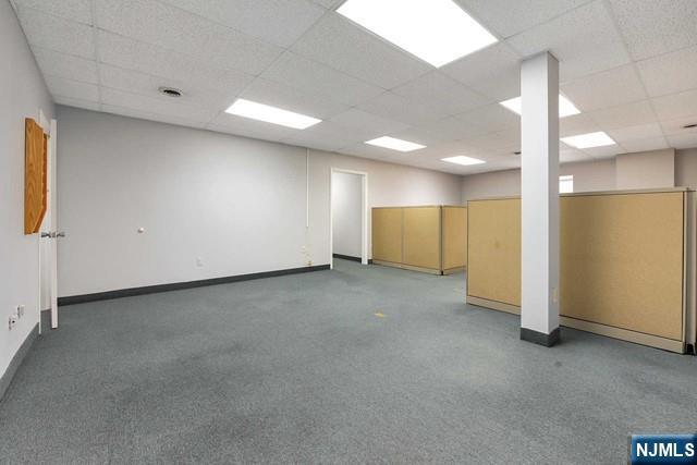 Building Photo - 573 Valley Rd