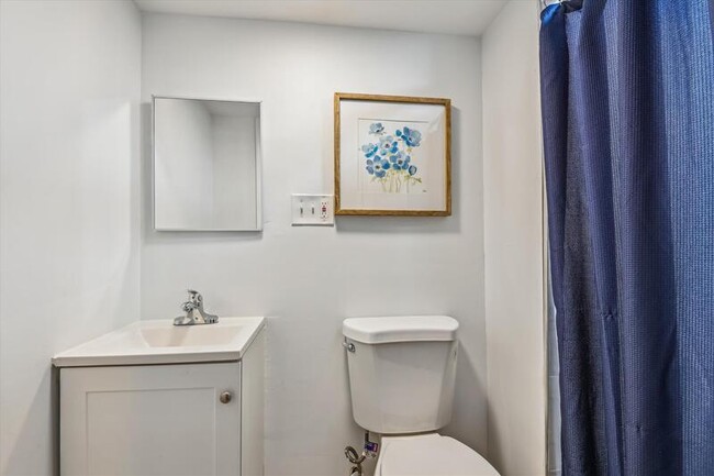 Building Photo - 3627 Elmora Ave