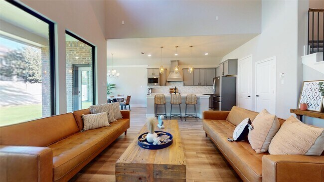 Building Photo - 8305 Greenleaf Ridge Way