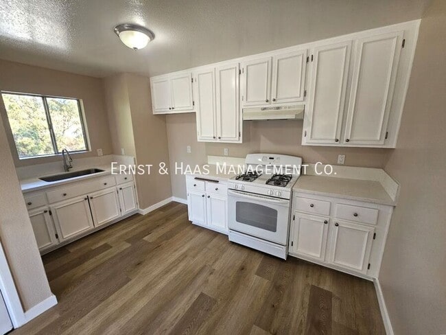 Building Photo - 6673 N Hammond Ave