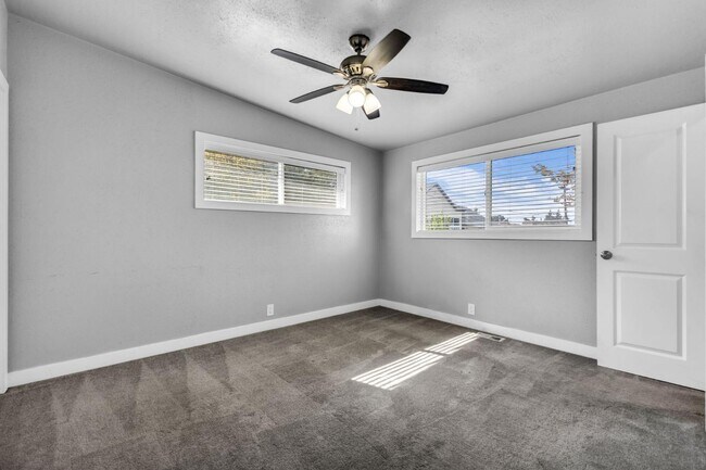 Building Photo - 3876 S Lee Maur St