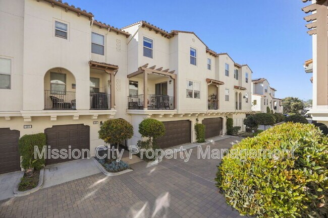 Building Photo - 569 E Montecito St