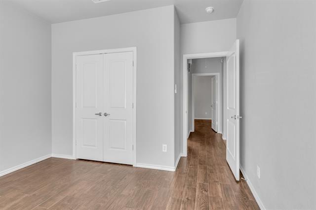 Building Photo - 2417 Priscella Dr