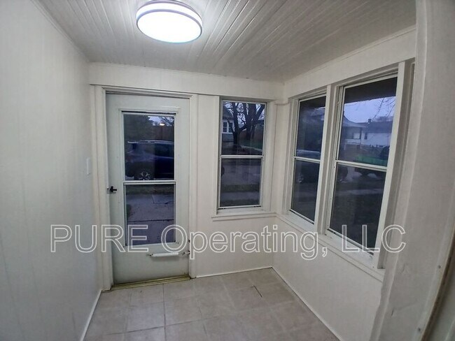 Building Photo - 3929 Patterson St