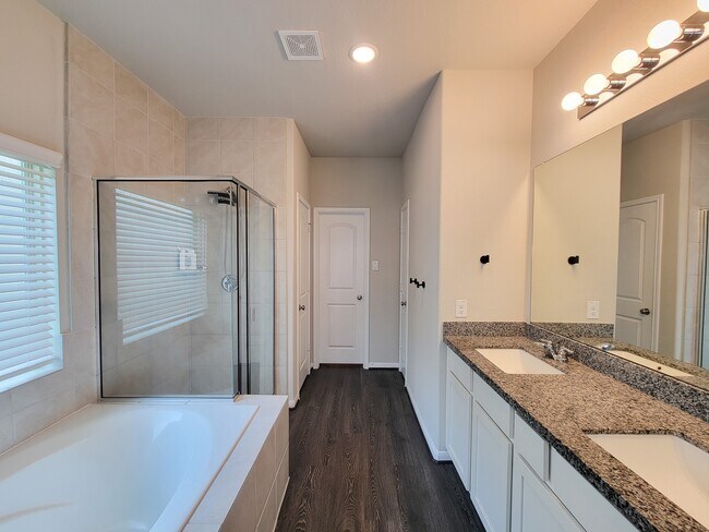 Building Photo - 10423 Astor Pt Trl