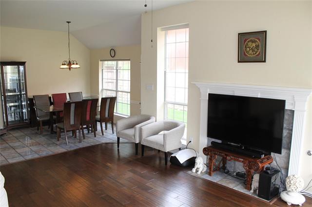 Building Photo - 9702 Valley Lake Ct