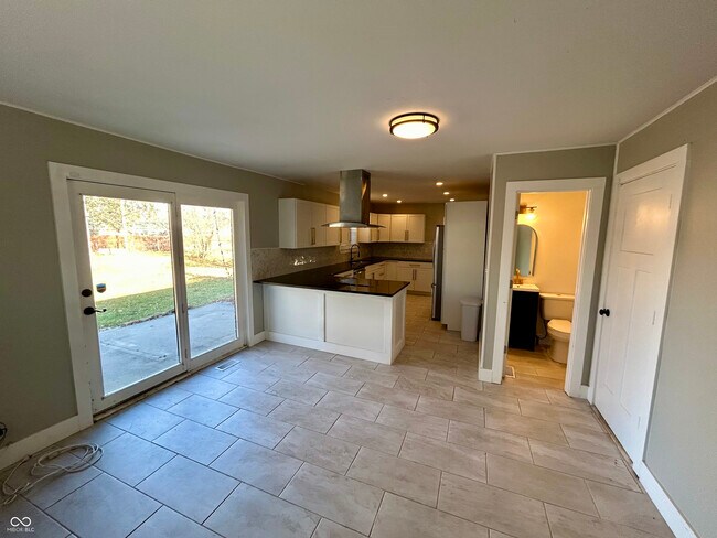 Building Photo - 154 Pearl St