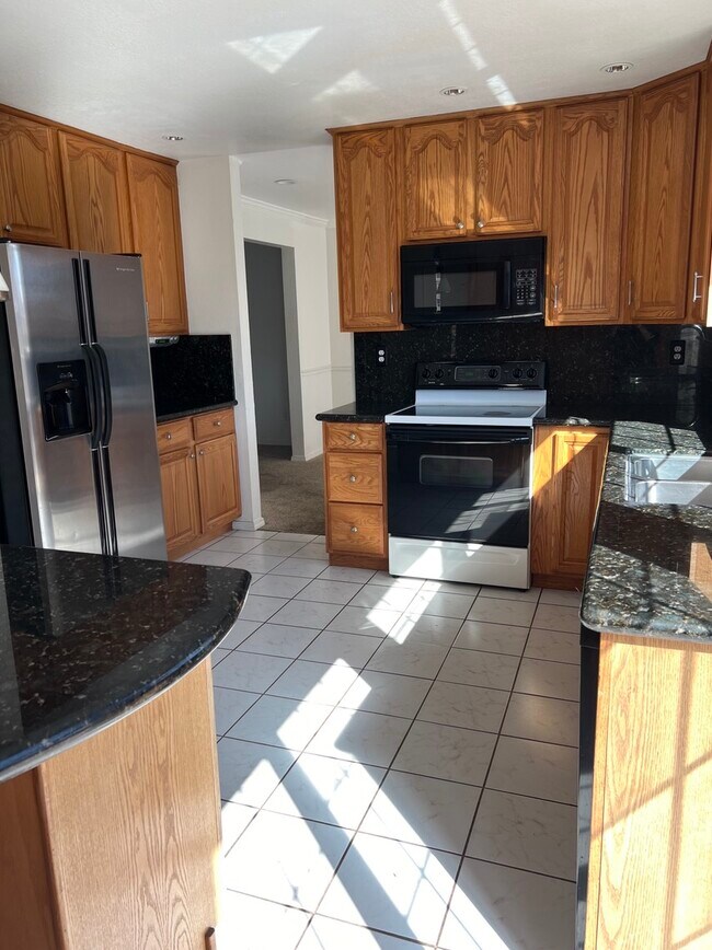 Building Photo - 175 San Pablo Ct