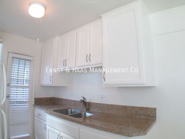 Building Photo - 4529 N Banner Dr