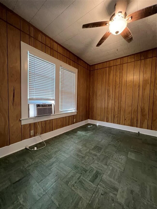 Building Photo - 3708 Harmon Ave