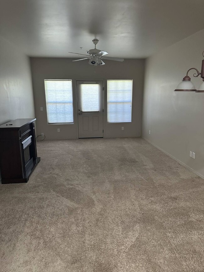 Building Photo - 2365 Quarter Horse Trl