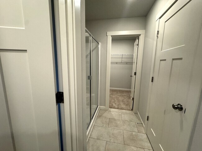 Building Photo - 8408 SE Quincy St