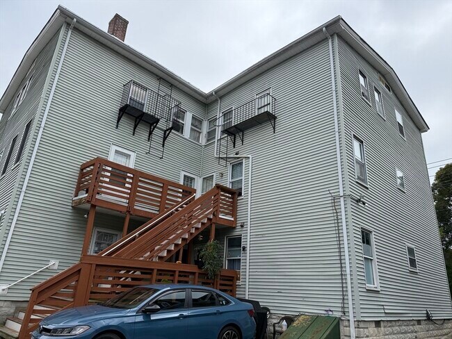 Building Photo - 125 High St