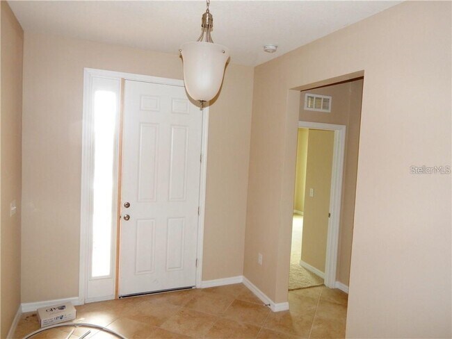 Building Photo - 15302 Las Olas Pl