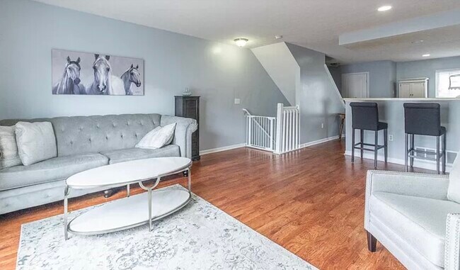 Very spacious condo, new washer and dryer system. - 5587 Bow Falls Blvd