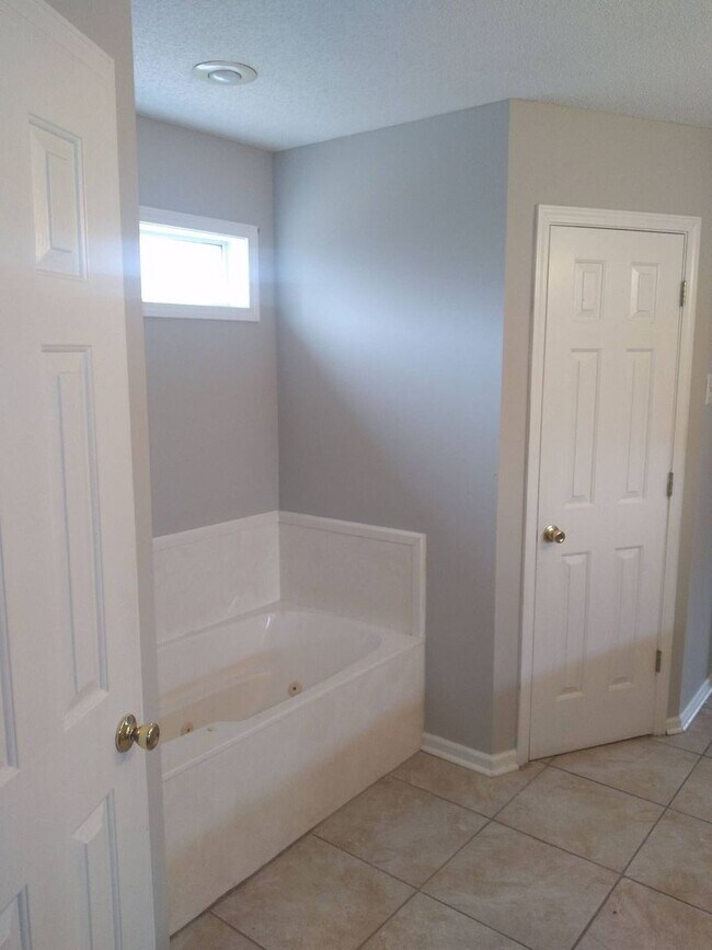 Building Photo - 4 Success is now offering this spacious 3 ...