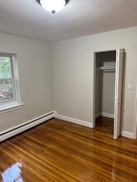 Building Photo - 77 Chiswick Rd