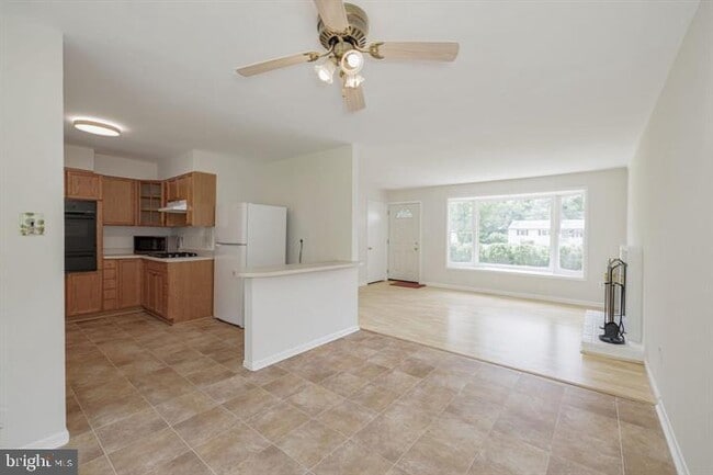 Building Photo - 5004 Eastchester Cir