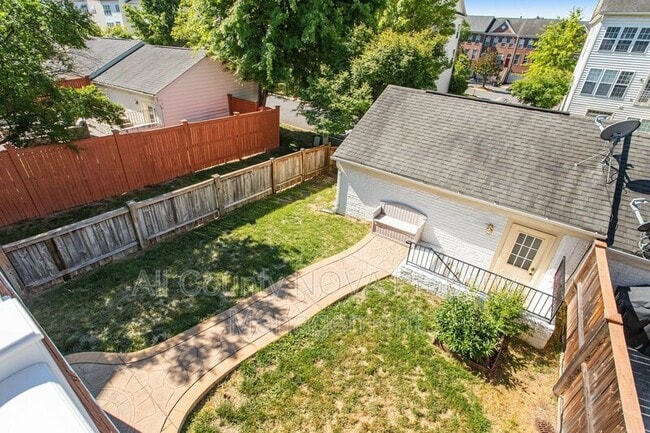 Building Photo - 2729 Celestial Dr