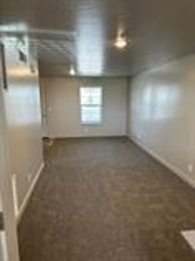 Building Photo - Red Vista Condos!