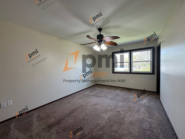Building Photo - 404 Saginaw Dr