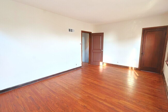 Building Photo - 3754 Dunnica Ave