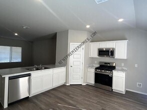 Building Photo - 29140 E79th Pl S