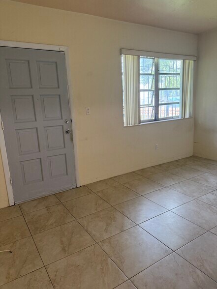 Living - 670 NE 132nd St