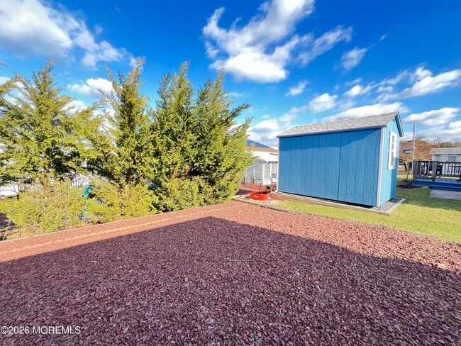 Building Photo - 9 Westport Dr