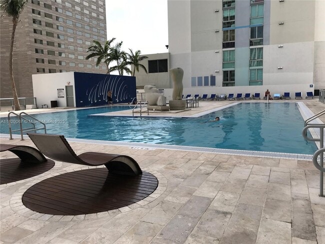 Building Photo - 335 S Biscayne Blvd