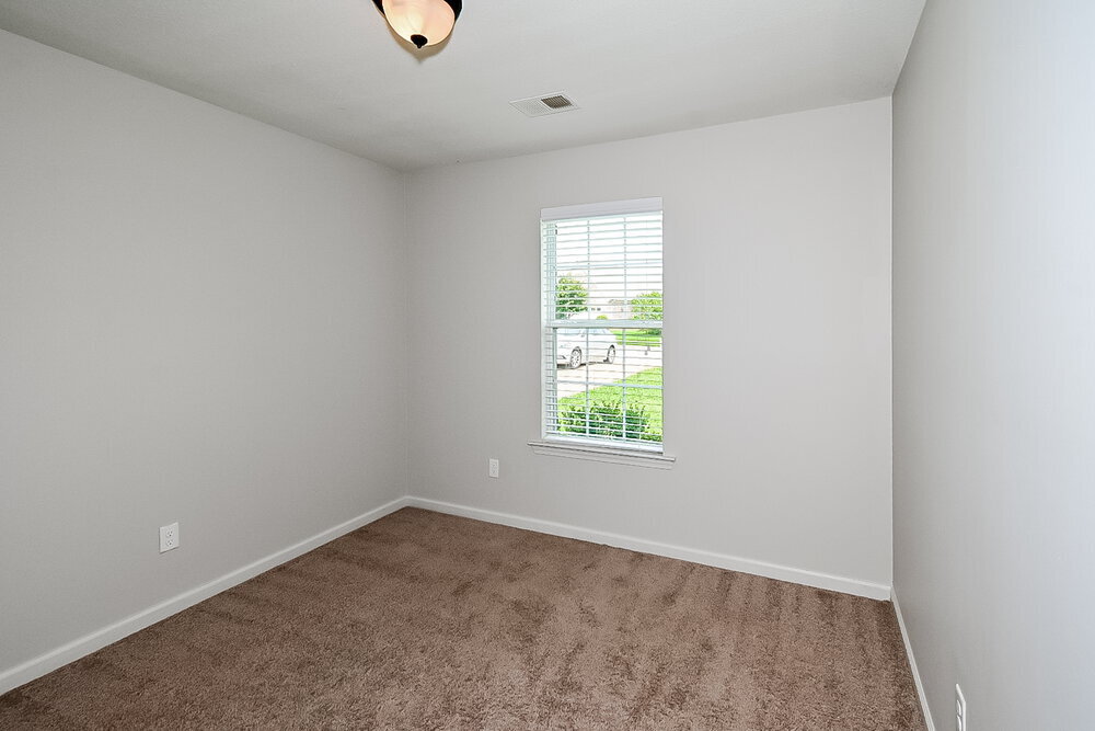 Building Photo - 9171 Tahoe Dr