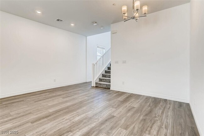 Building Photo - 1285 Jaya Peak Ct.