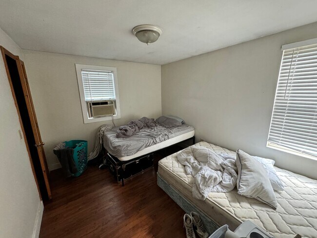 Building Photo - 310 Belchertown Rd