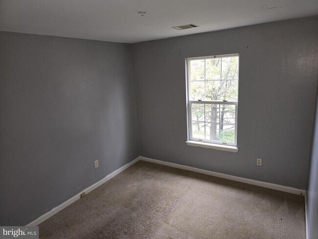 Building Photo - 5211 Stoney Meadows Dr