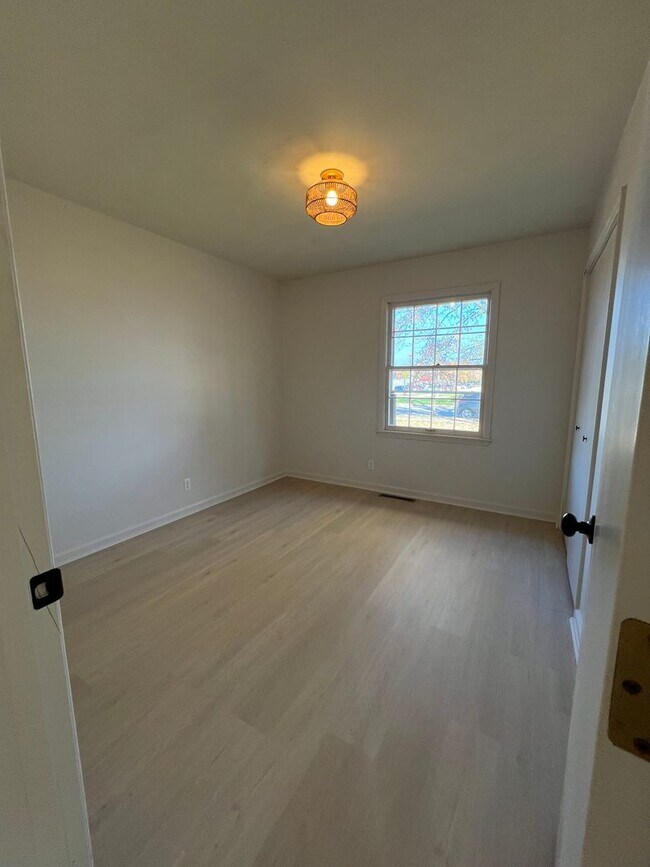 Building Photo - West Lafayette Home, Fenced Backyard, Attached 2 Car Garage, Stainless Appliances, Full Basement