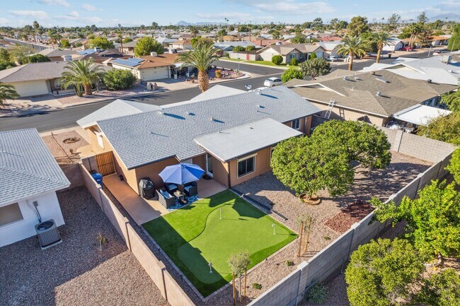Building Photo - Updated Mesa Home w/ Community Pool/Spa & ...
