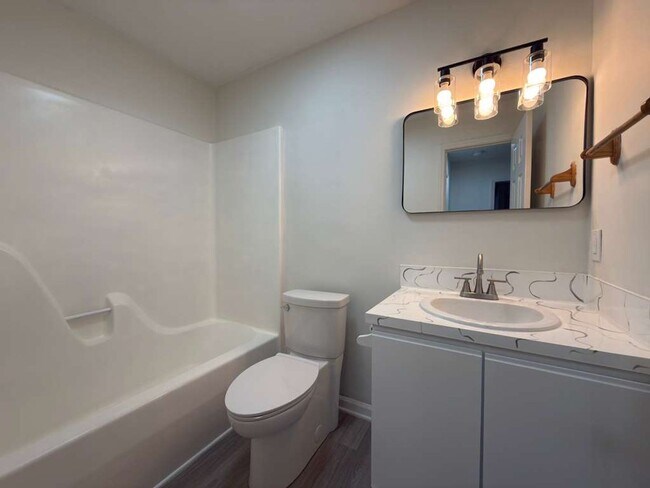 Building Photo - One Bedroom Condo
