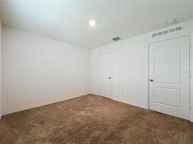 Building Photo - 1407 Hillsborough Way