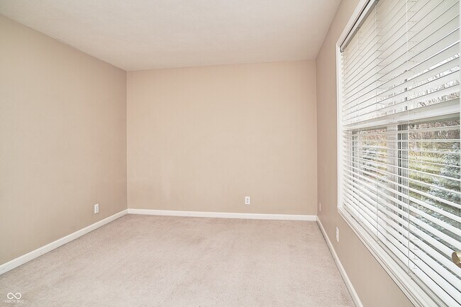 Building Photo - 11202 Timberview Dr