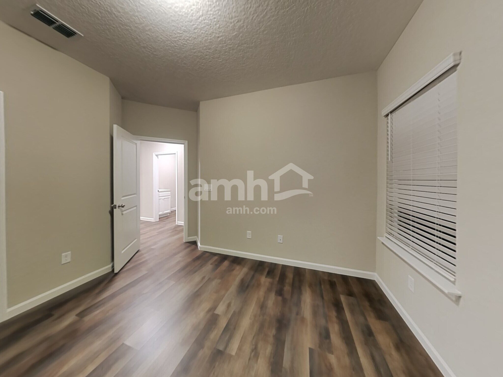 Building Photo - 120 Hemlock Point