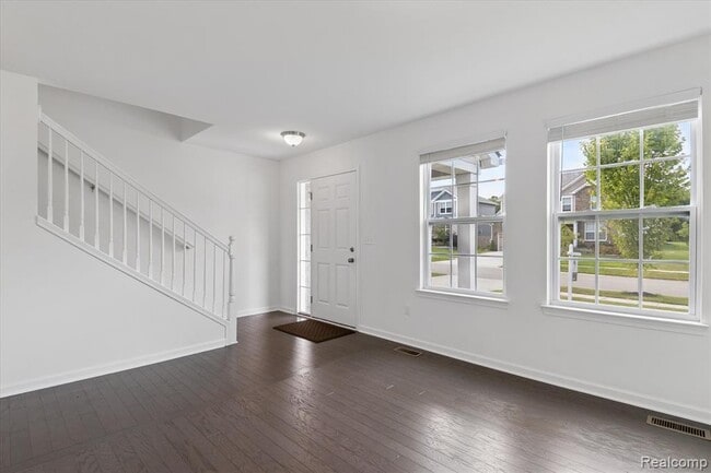 Building Photo - 21422 Navarra Dr