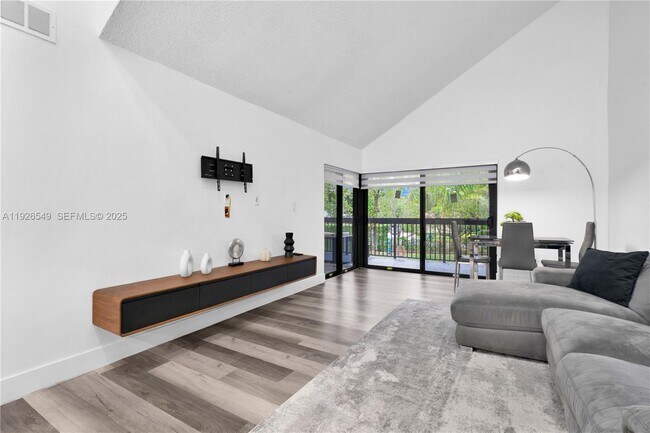 Building Photo - 13028 SW 88th Ln